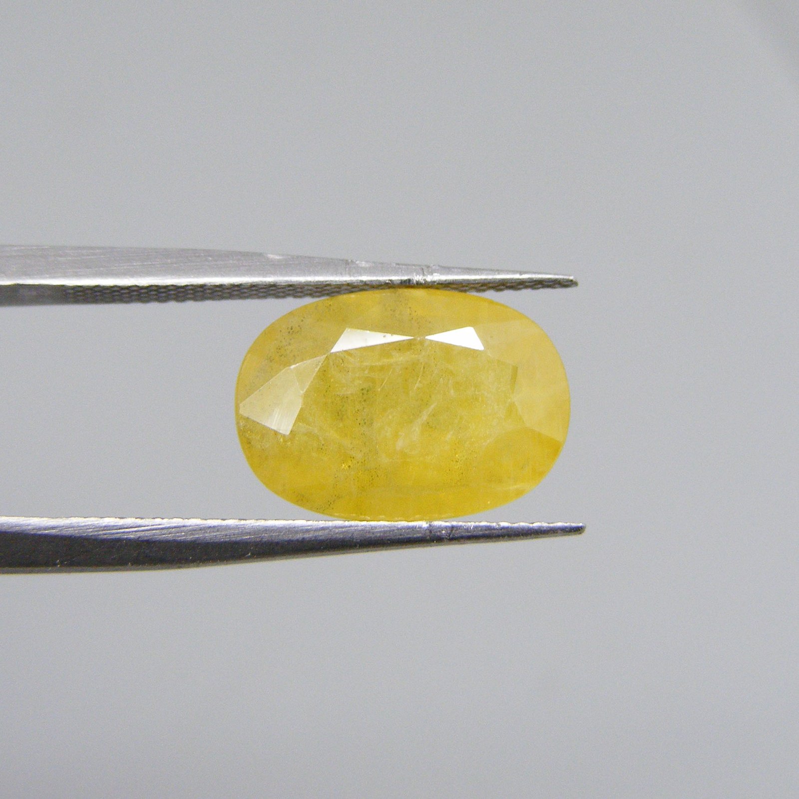 Natural bangkok Yellow Sappire 5.03