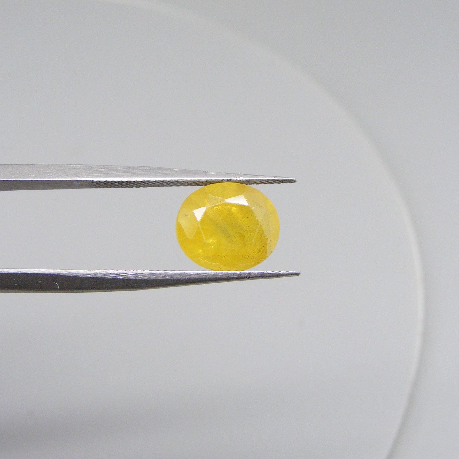 Natural bangkok Yellow Sappire 5.60