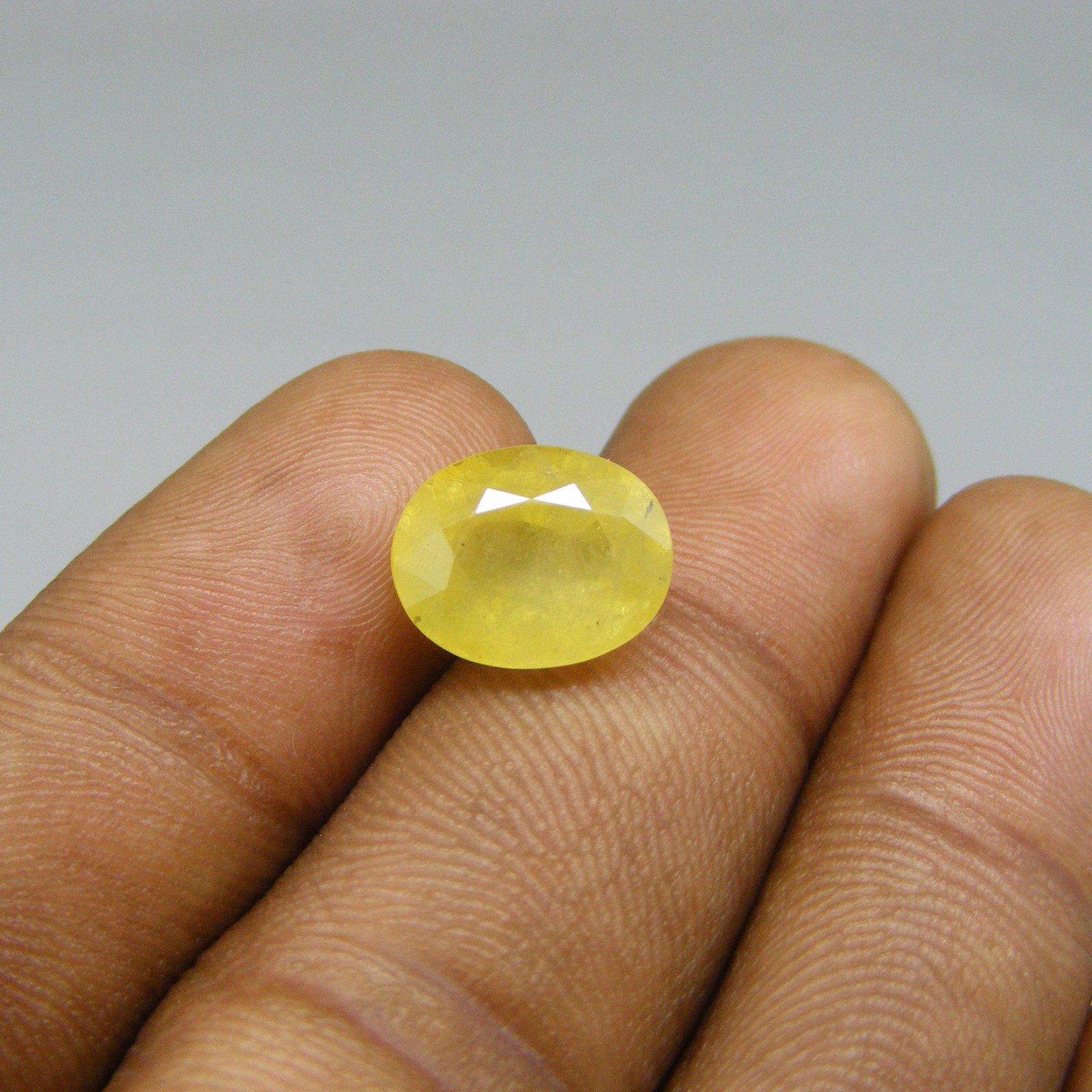 Natural bangkok Yellow Sappire 6.08