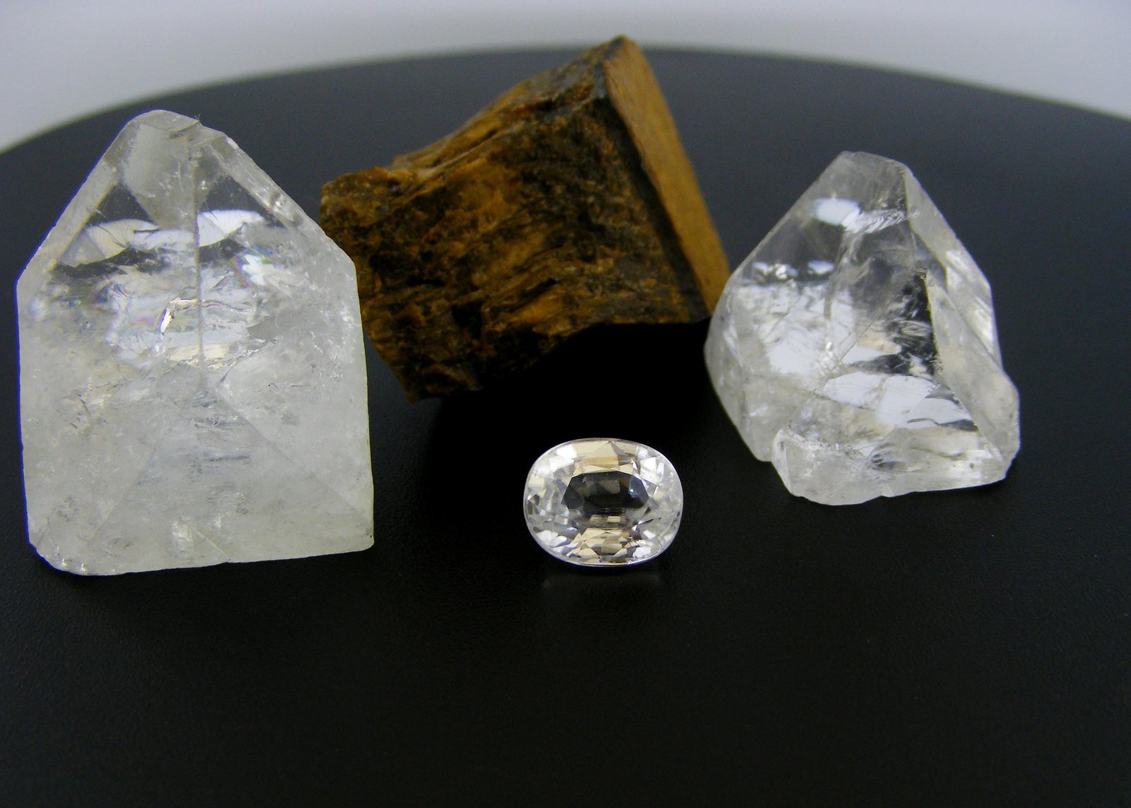 Natural White Zircon