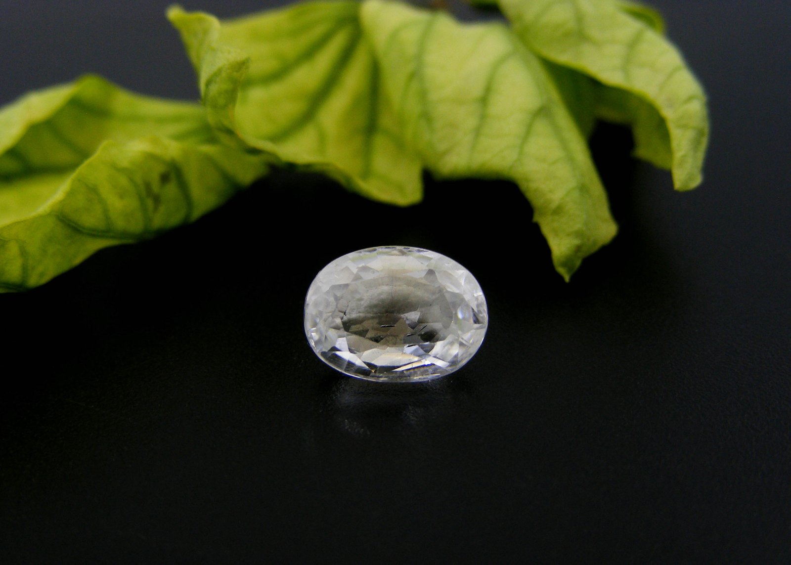 Natural White Zircon