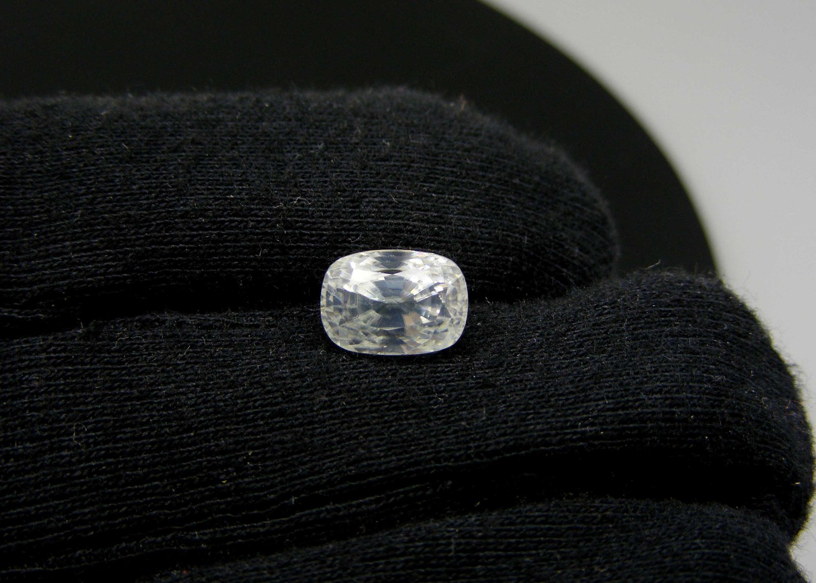 Natural Colorless White Zircon 7.35 Cts